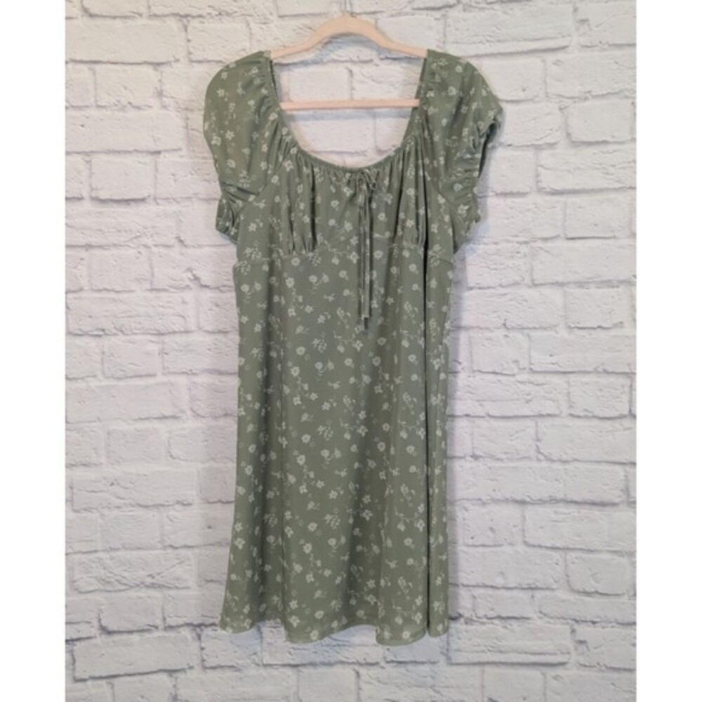 SO Green & White Mesh Floral Milkmaid Cap Sleeve Cottage dress Juniors X XL - Picture 1 of 9